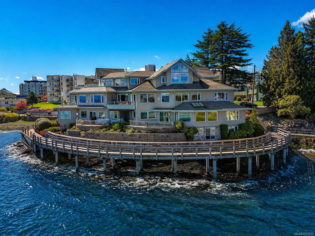 9885 Second St, 1031831, BC,