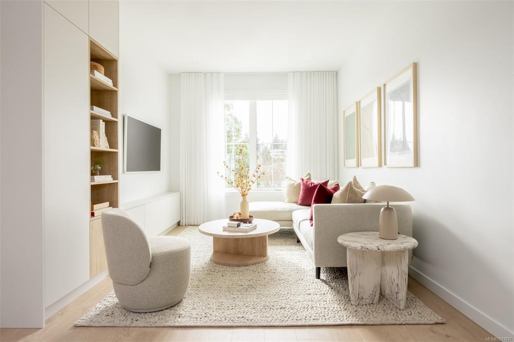 Second View of 630 Gorge Rd W, Brooke, Saanich, BC, V9A 1N5