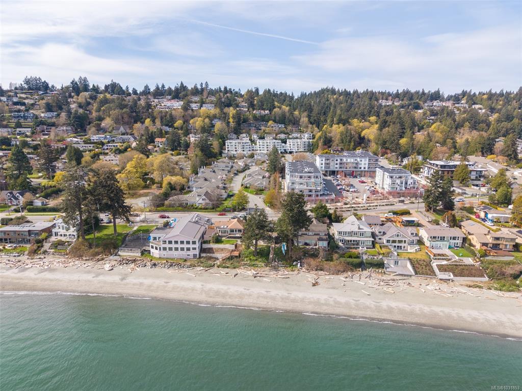 Fourth View of 5110 Cordova Bay Rd, Saanich, BC, V8Y 2K5