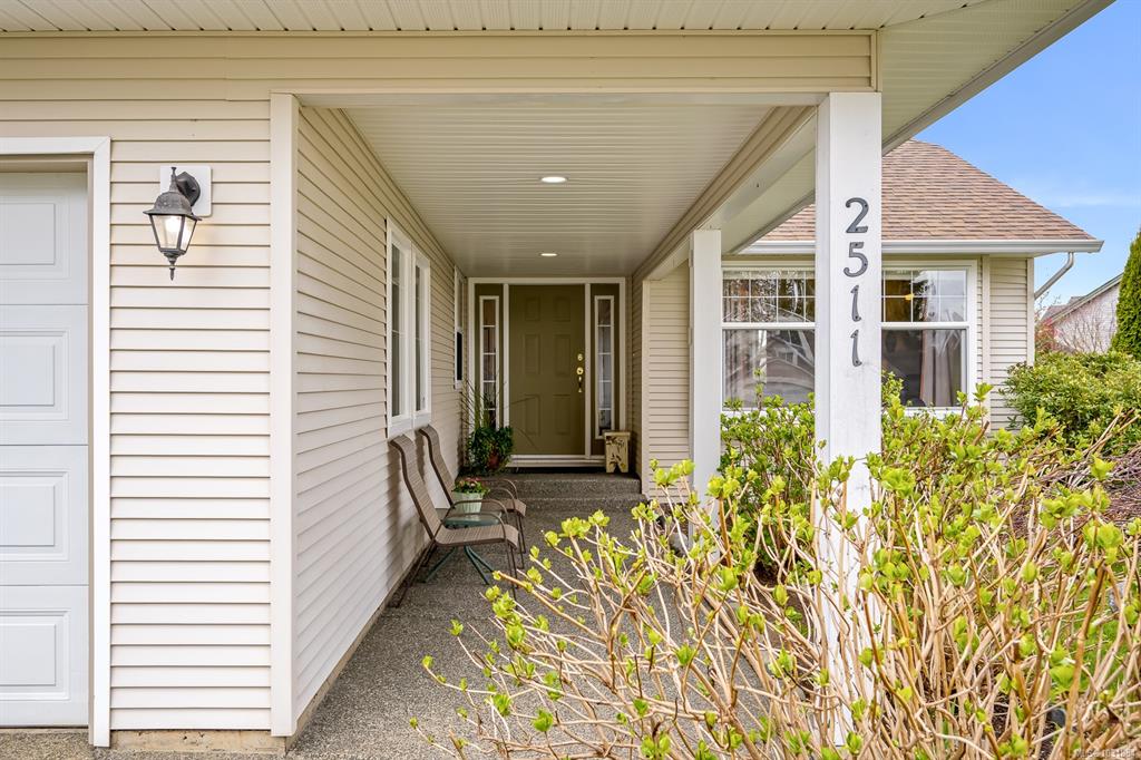 Fourth View of 2511 9th St E, Courtenay, BC, V9N 9H7