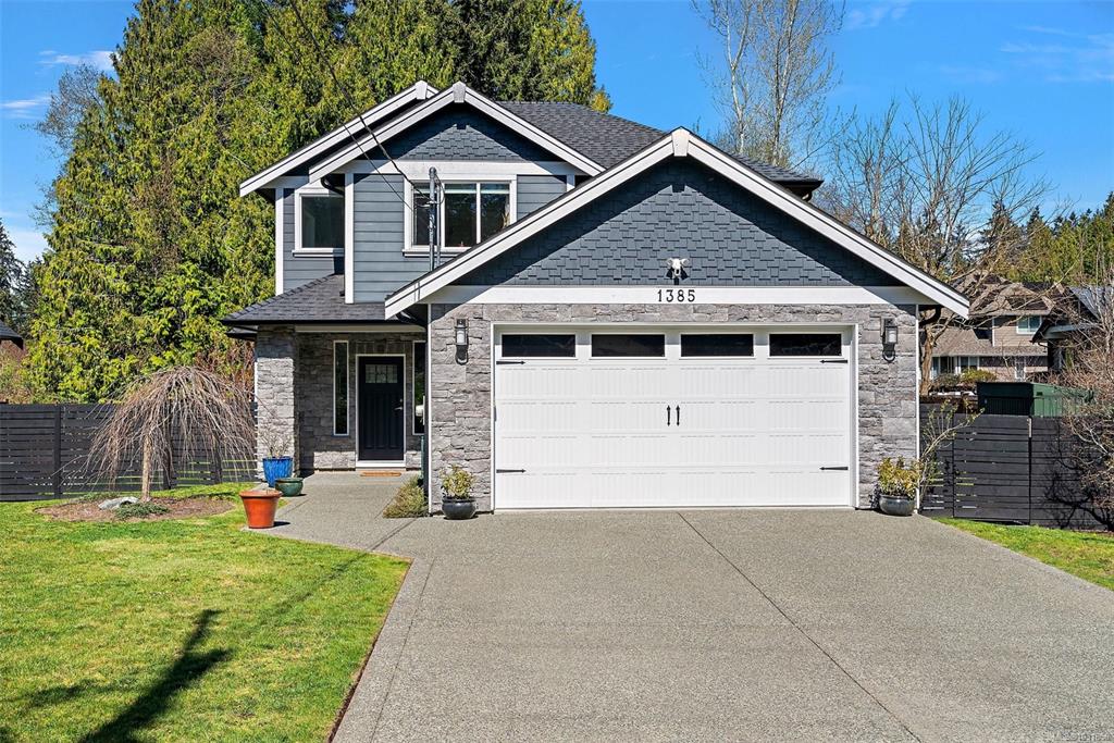 1385 Hutchinson Rd, 1031856, BC,