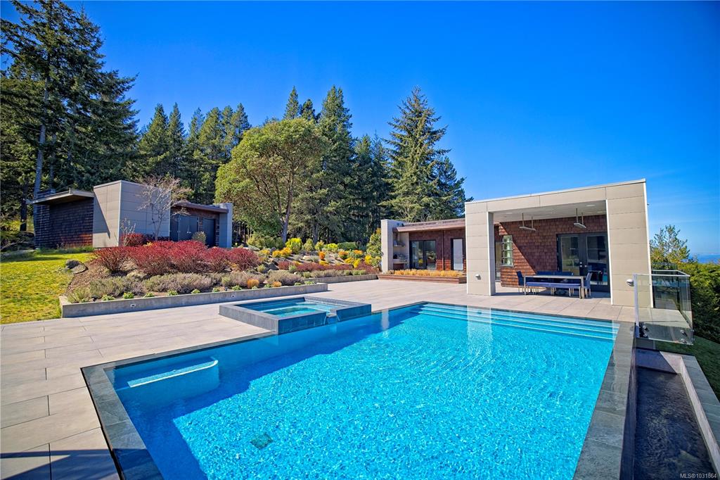 136 Wilkie Way, 1031864, BC,