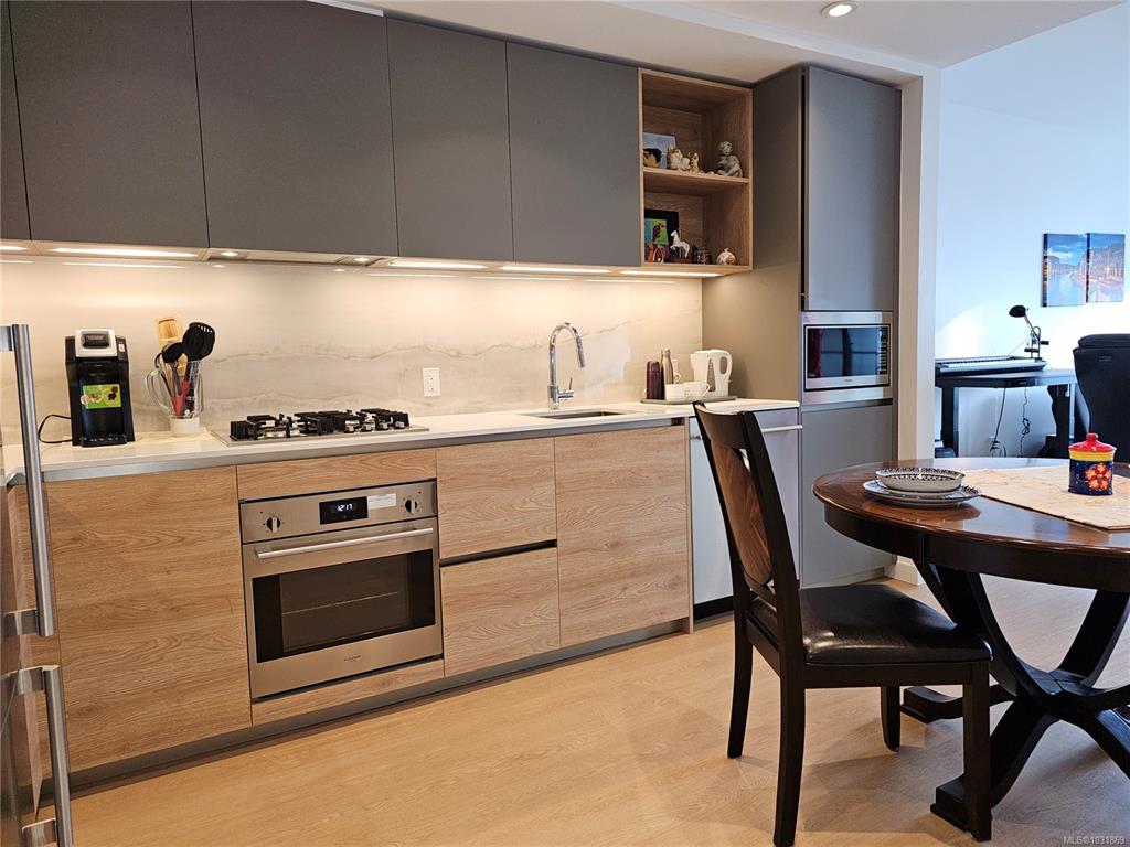 Fifth View of 363 Tyee Rd, Dockside Green, Victoria, BC, V9A 0B5