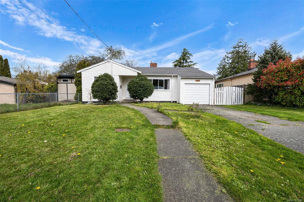 Second View of 1662 Freeman Ave, Saanich, BC, V8P 1P6