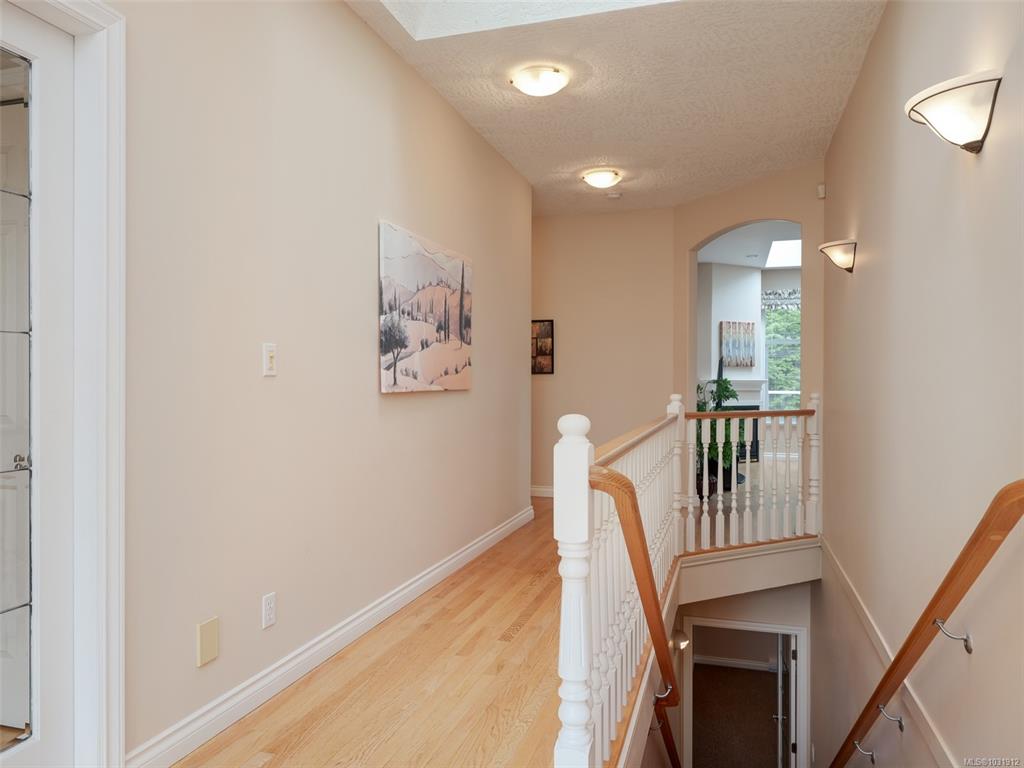 Fourth View of 1668 Cresswell Dr, North Saanich, BC, V8L 4L8