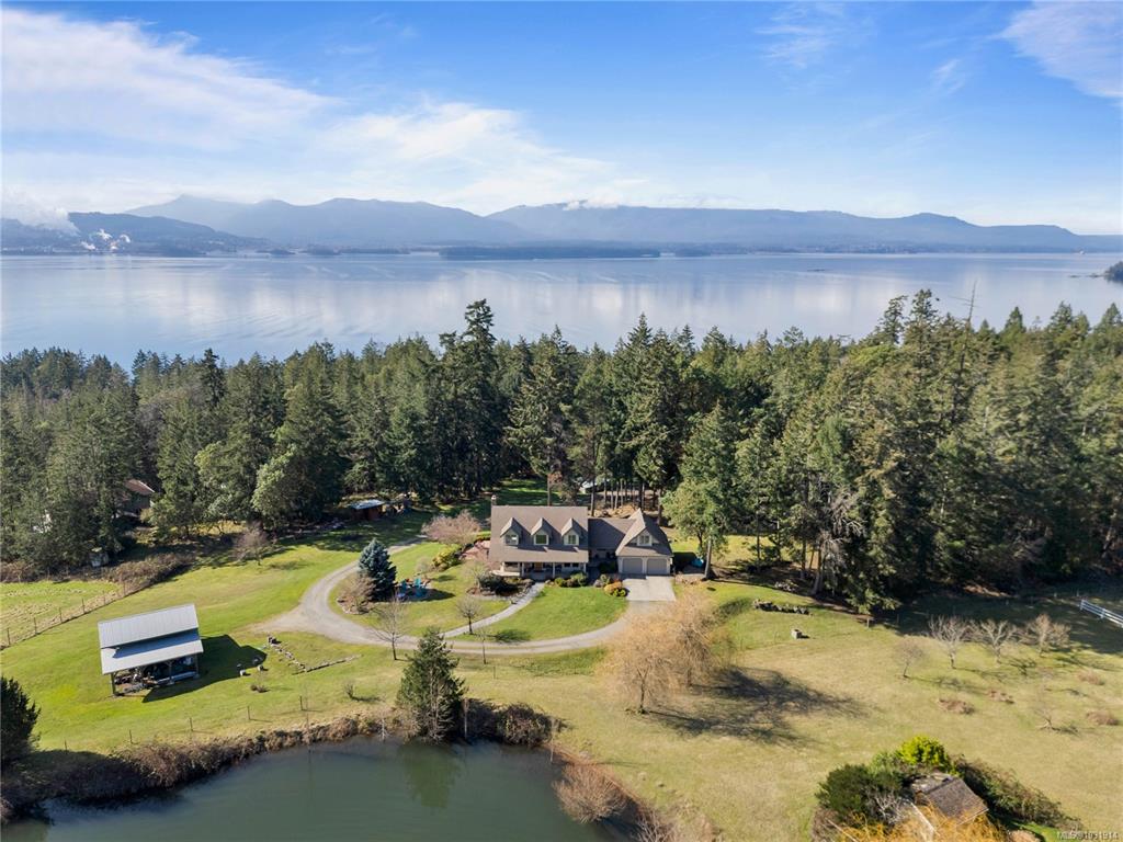 Third View of 877 Sunset Dr, Salt Spring, BC, V8K 1E7