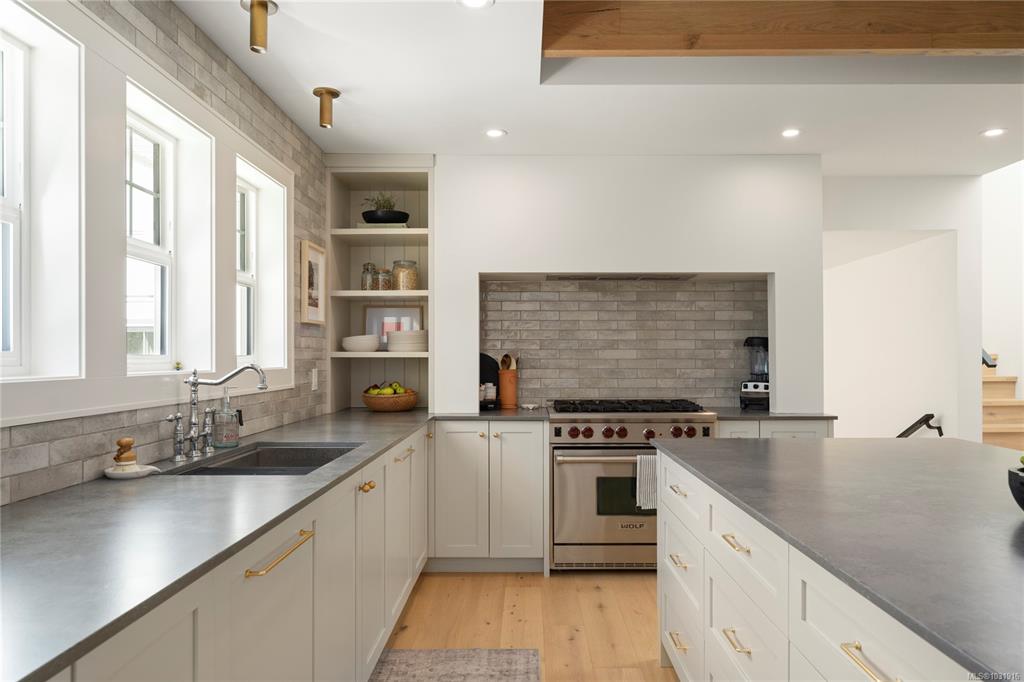 Fourth View of 7549 Andrea Cres, Lantzville, BC, V0R 2H0