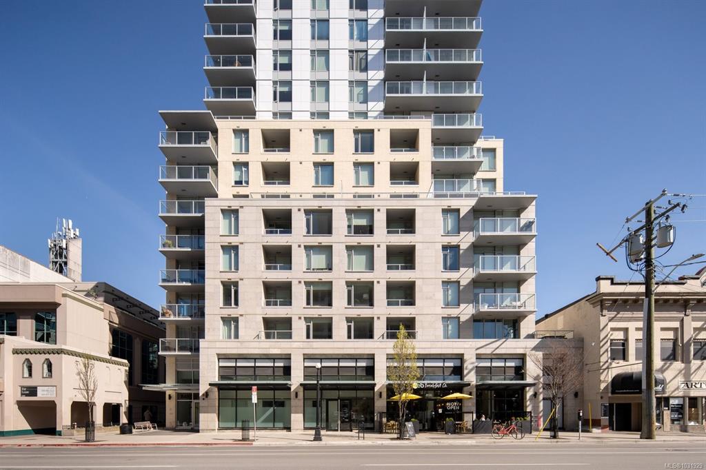 Second View of 848 Yates St, Yates on Yates, Victoria, BC, V8W 1L8