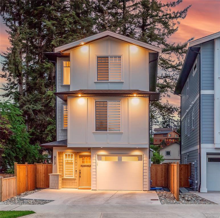 Second View of 973 Isabell Ave, Langford, BC, V9C 2N2