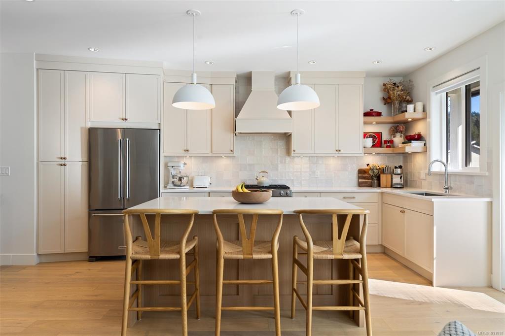 Fourth View of 973 Isabell Ave, Langford, BC, V9C 2N2