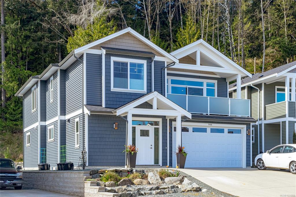 Third View of 944 Craig Rd, Ladysmith, BC, V9G 2C4