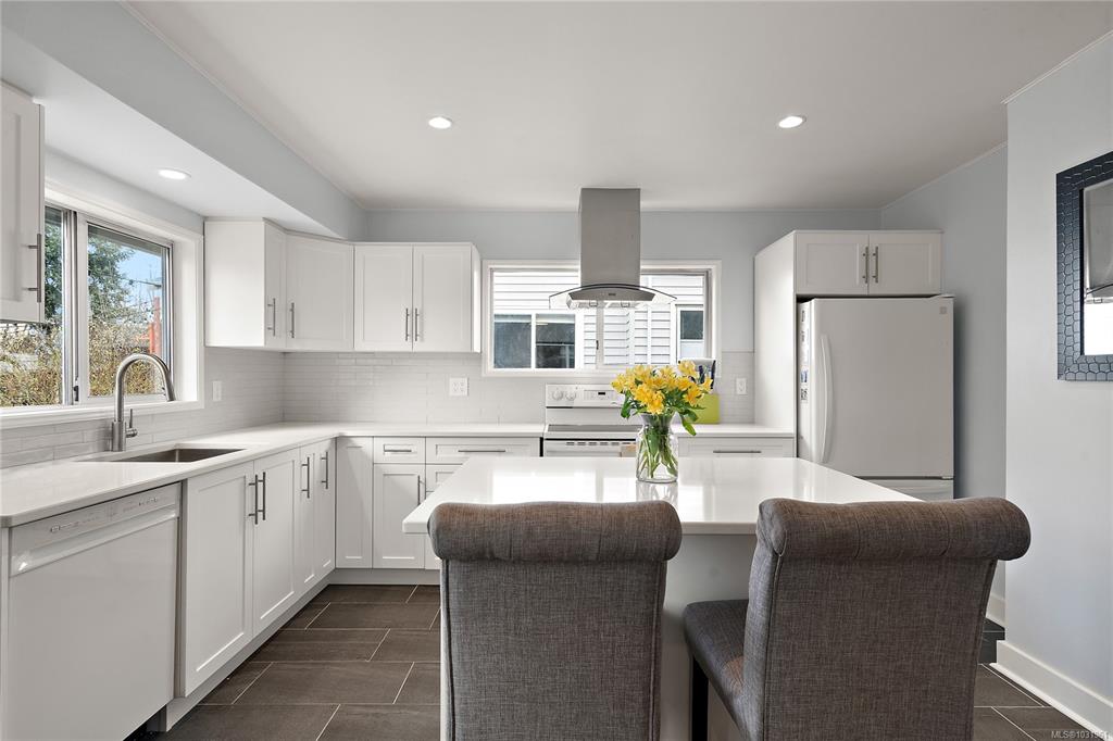 Third View of 3166 Earl Grey St, Saanich, BC, V9A 1W9