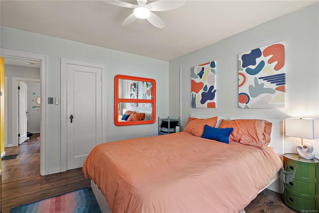 Fourth View of 877 Wollaston St, Esquimalt, BC, V9A 5A9