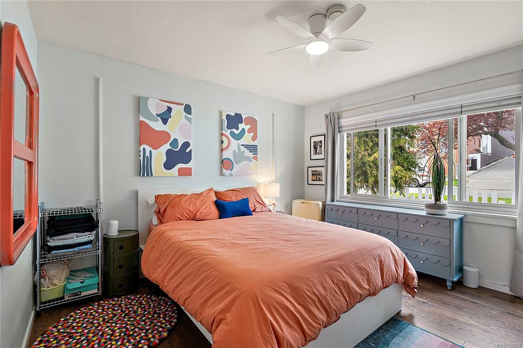 Fifth View of 877 Wollaston St, Esquimalt, BC, V9A 5A9