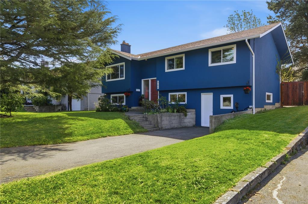 541 Warren Ave, 1031984, BC,