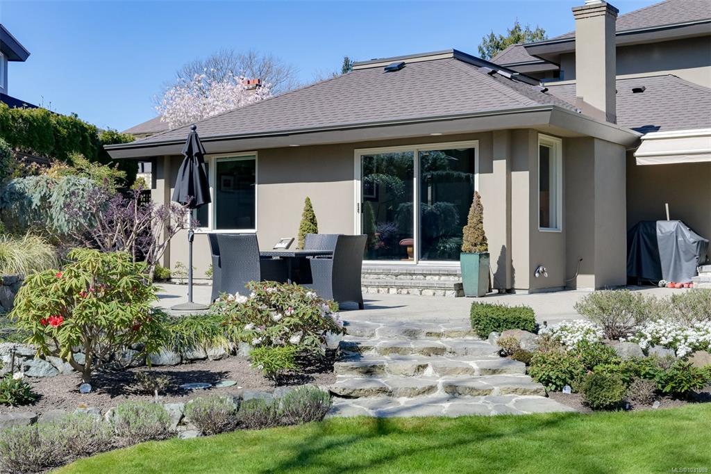 Third View of 1005 Joan Cres, Victoria, BC, V8S 3L3