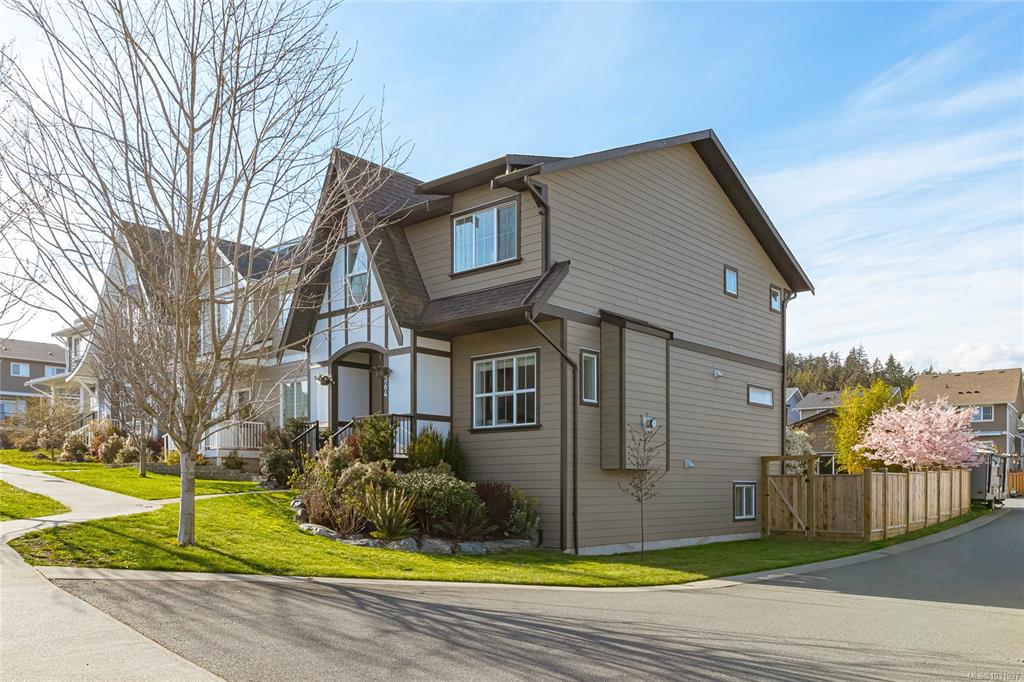 Third View of 364 Kestrel St, Colwood, BC, V9C 0L9
