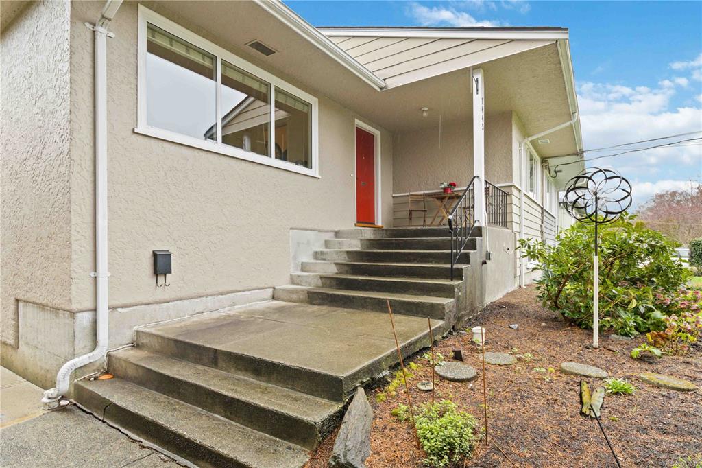 Fourth View of 1445 Brooke St, Victoria, BC, V8S 1M4