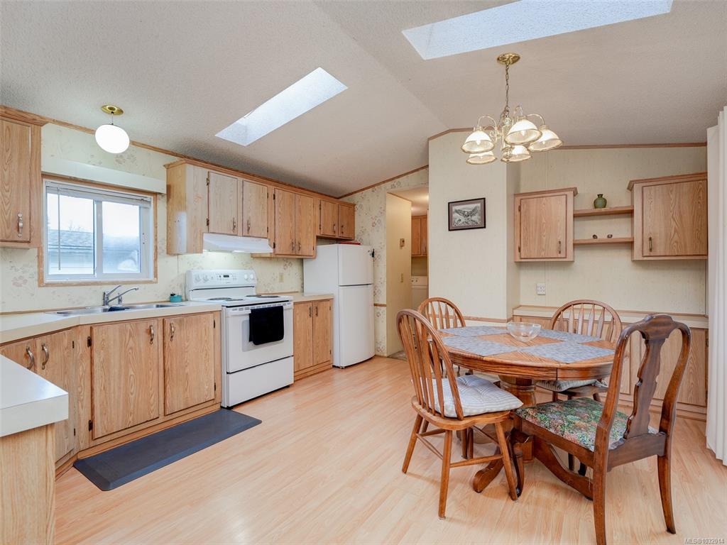 2779 Stautw Rd, 1032014, BC,