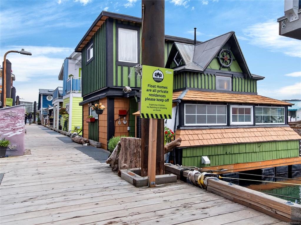 Fifth View of 1 Dallas Rd, Victoria, BC, V8V 0B2