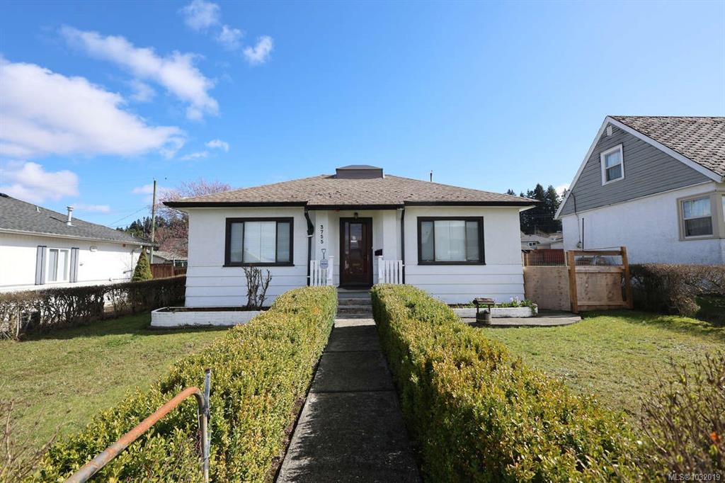 3755 15th Ave, 1032019, BC,