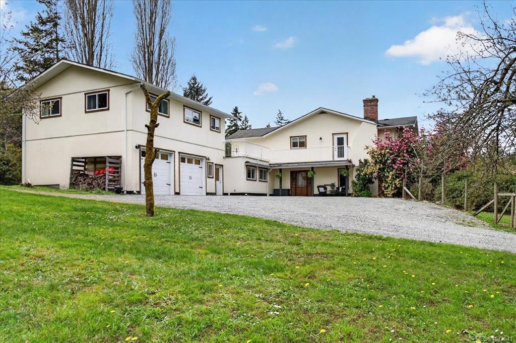 1035 Briarwood Cres, 1032041, BC,