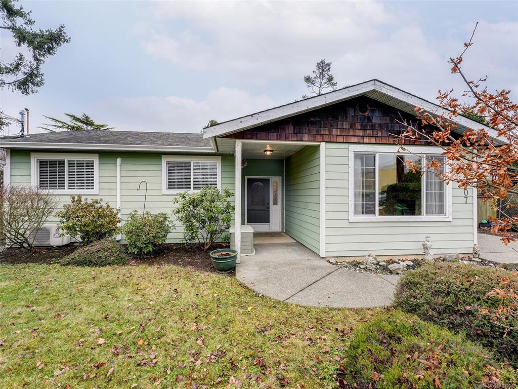 Second View of 9907 Galaran Rd, Sidney, BC, V8L 4G5