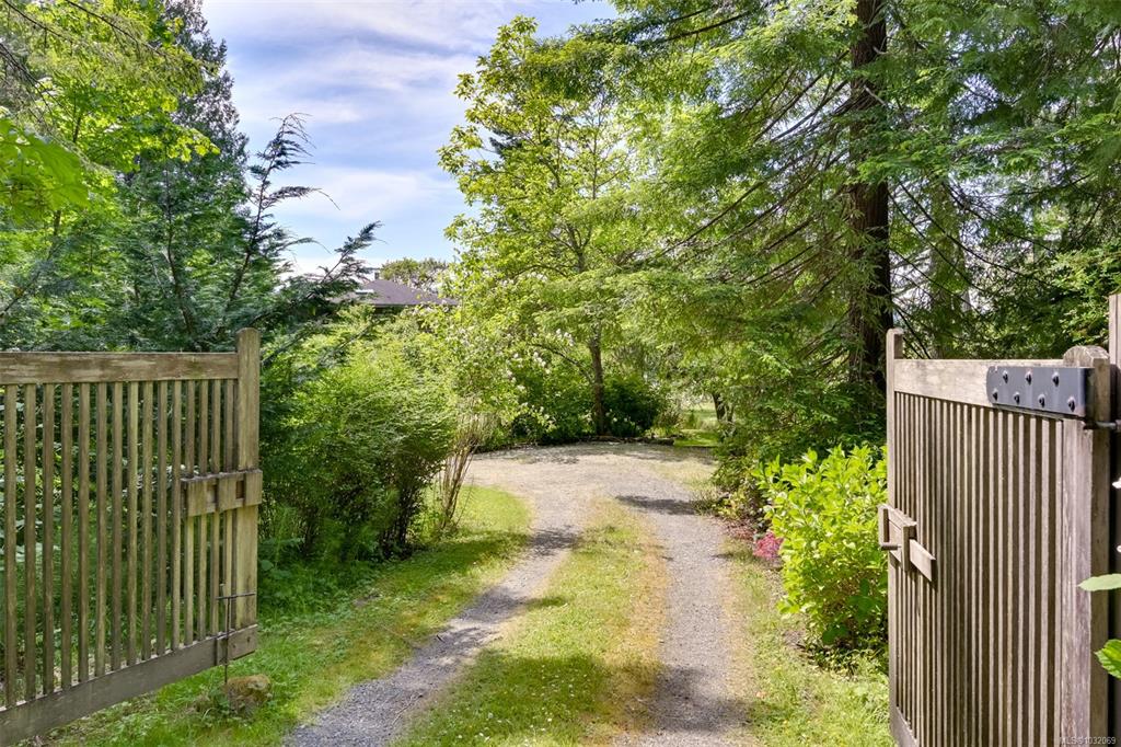 Fourth View of 114 Arbutus Rd, Salt Spring, BC, V8K 1A3