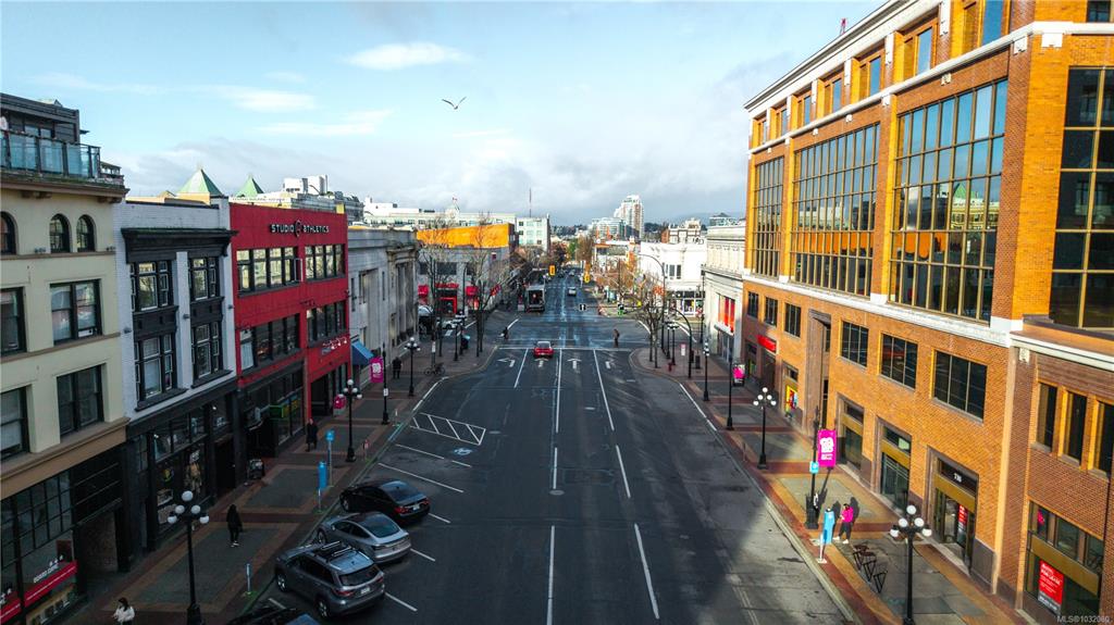 Fourth View of 709 Yates St, Victoria, BC, V8W 1L6