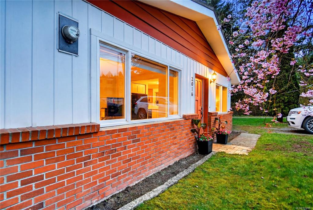 Second View of 2071 East Wellington Rd, Nanaimo, BC, V9S 5V2