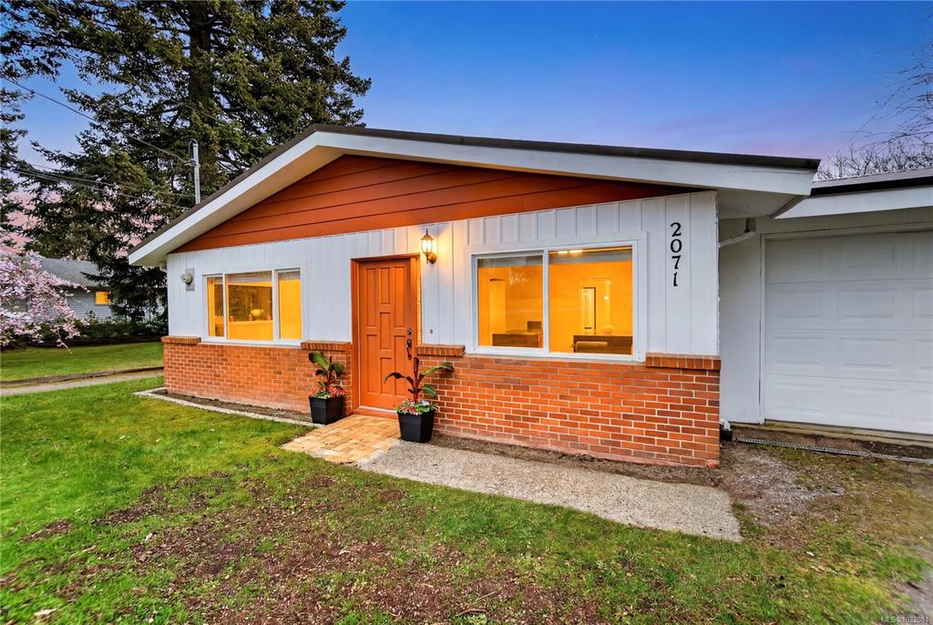 Fourth View of 2071 East Wellington Rd, Nanaimo, BC, V9S 5V2