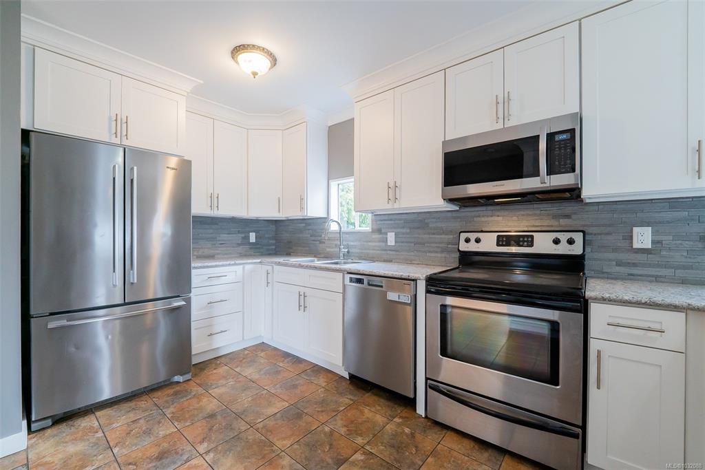 Fifth View of 100 Ashlar Ave, Nanaimo, BC, V9R 3P4