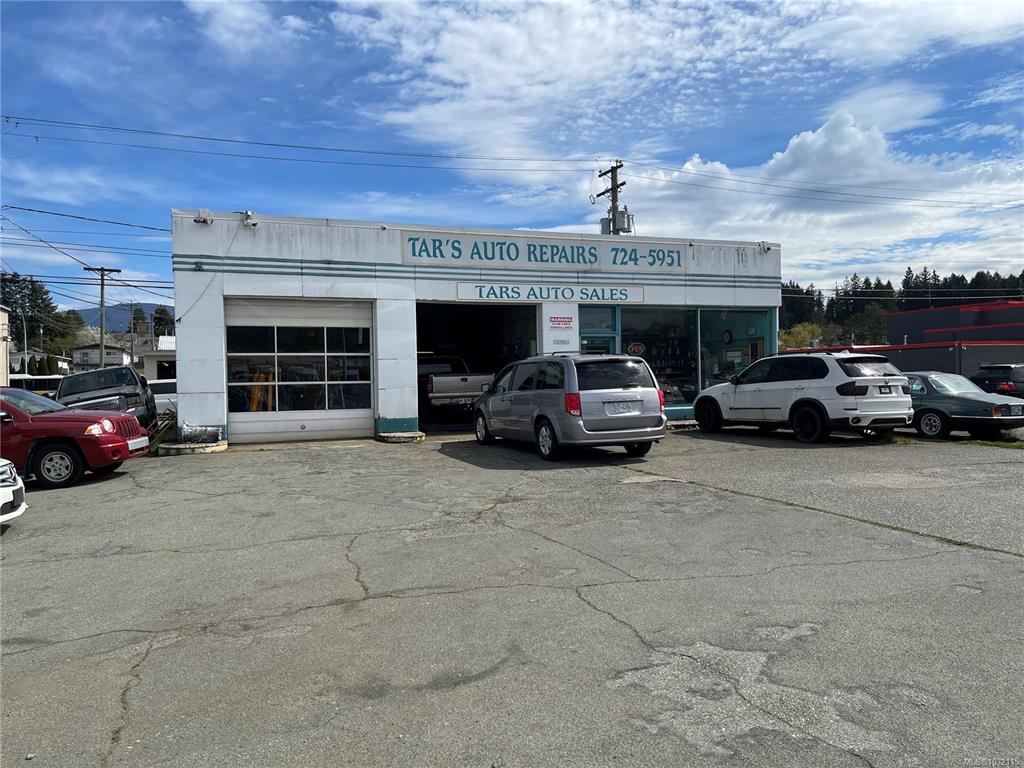 MLS® listing #31032652 for sale located at 3707 3rd Ave