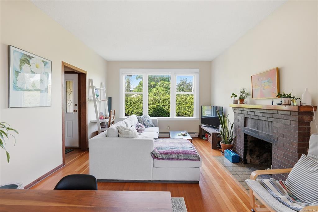Fifth View of 1913 Duchess St, Victoria, BC, V8R 4W2