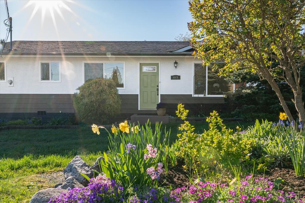 615 Nash Pl, 1032124, BC,