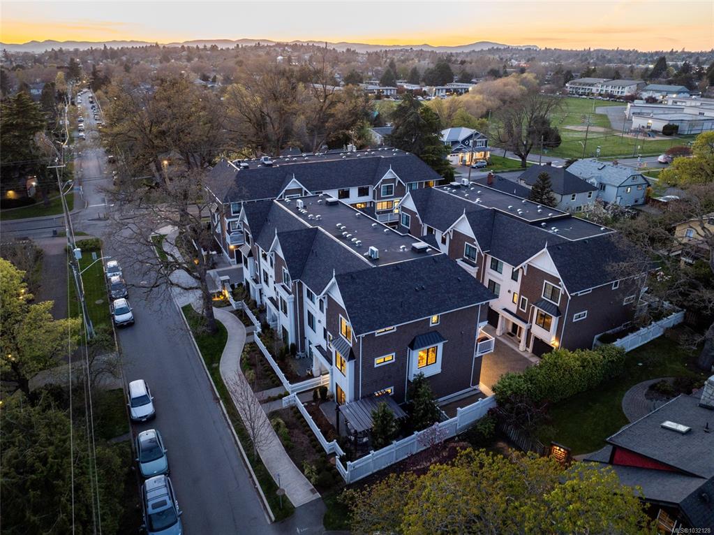 Fourth View of 1810 Kings Rd, Avery Lane, Saanich, BC, V8R 2P3