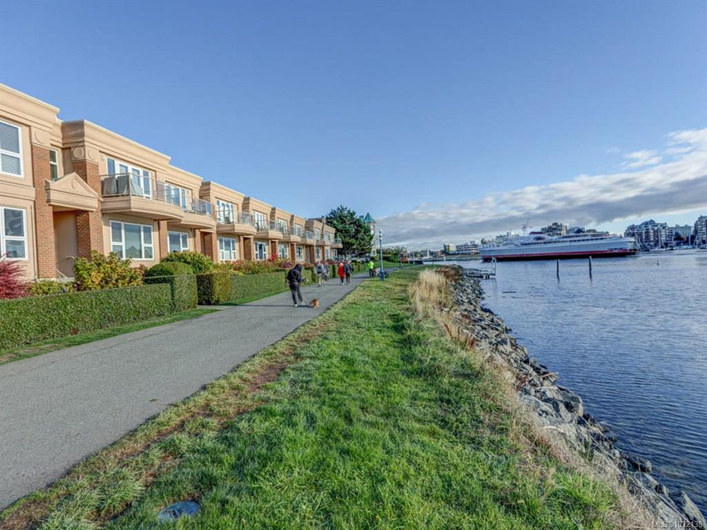 Fifth View of 75 Songhees Rd, Victoria, BC, V9A 7M5