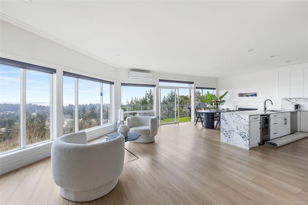 3346 Ravenwood Rd, 1032142, BC,