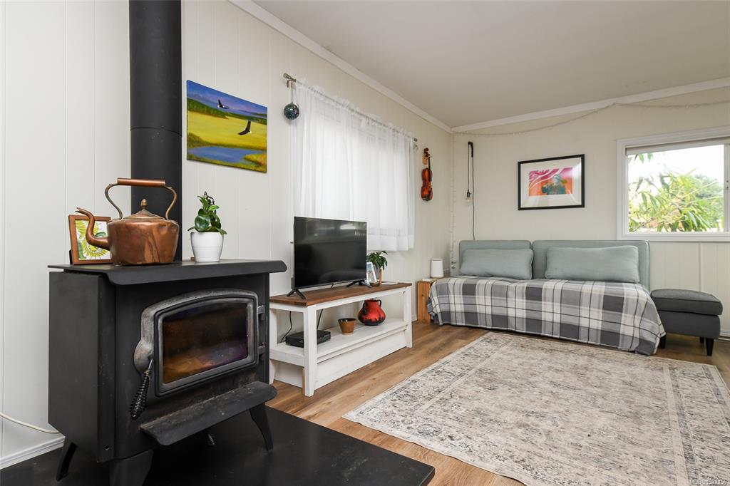 Fifth View of 2723 Penrith Ave, Cumberland, BC, V0R 1S0