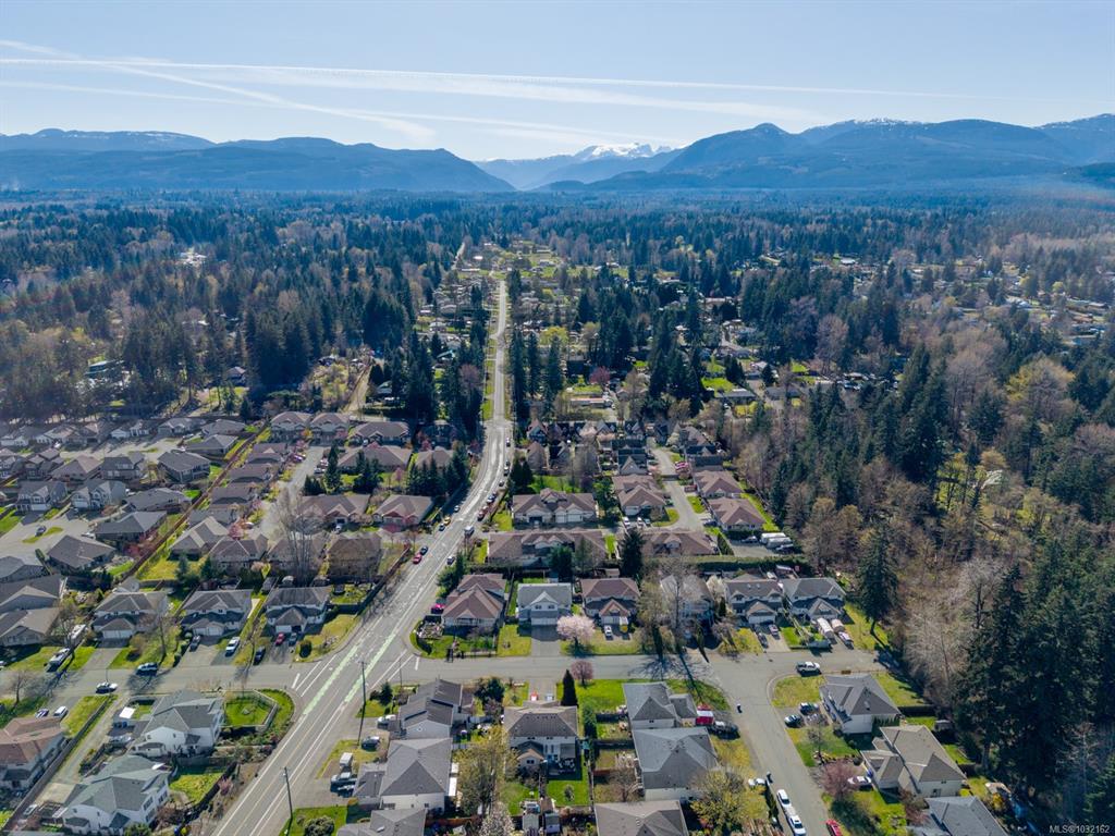 Third View of 89 Timberlane Rd, Courtenay, BC, V9N 8Z3
