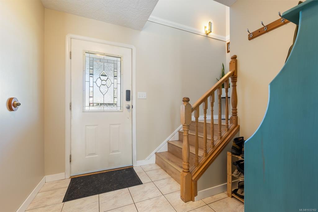 Fourth View of 89 Timberlane Rd, Courtenay, BC, V9N 8Z3