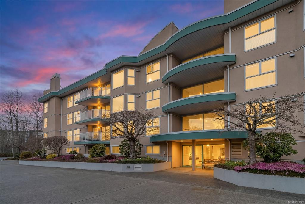 3009 Brittany Dr, 1032172, BC,