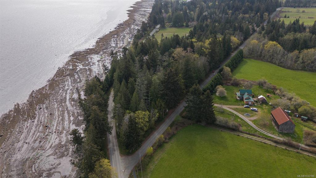 Third View of East Rd, Denman Island, BC, V0R 1T0