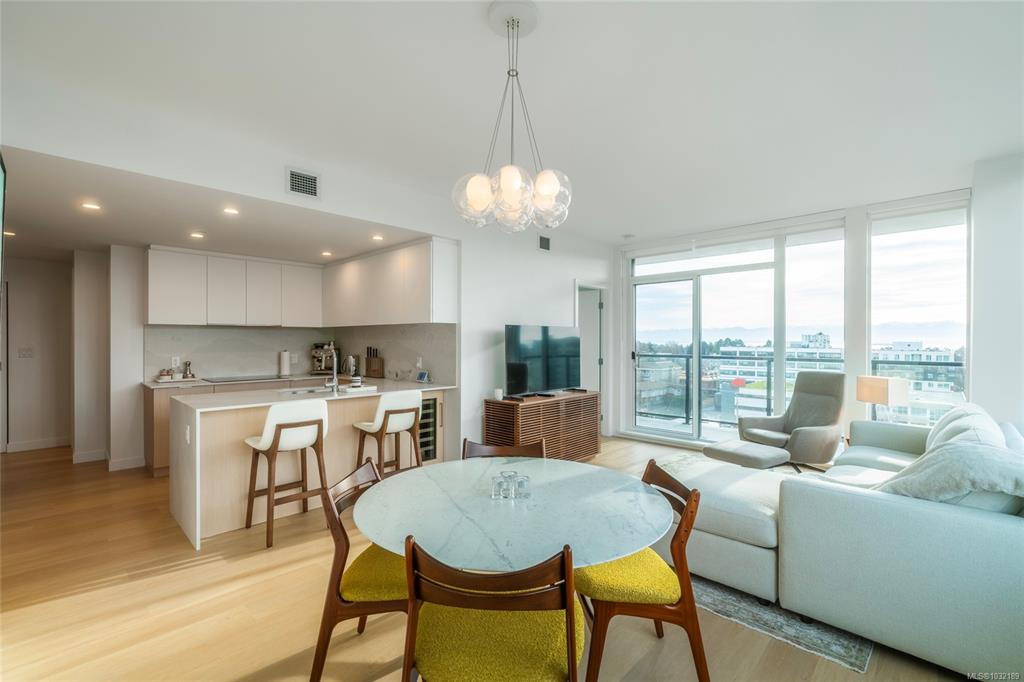 Fourth View of 1100 Yates St, Nest, Victoria, BC, V8V 3M8