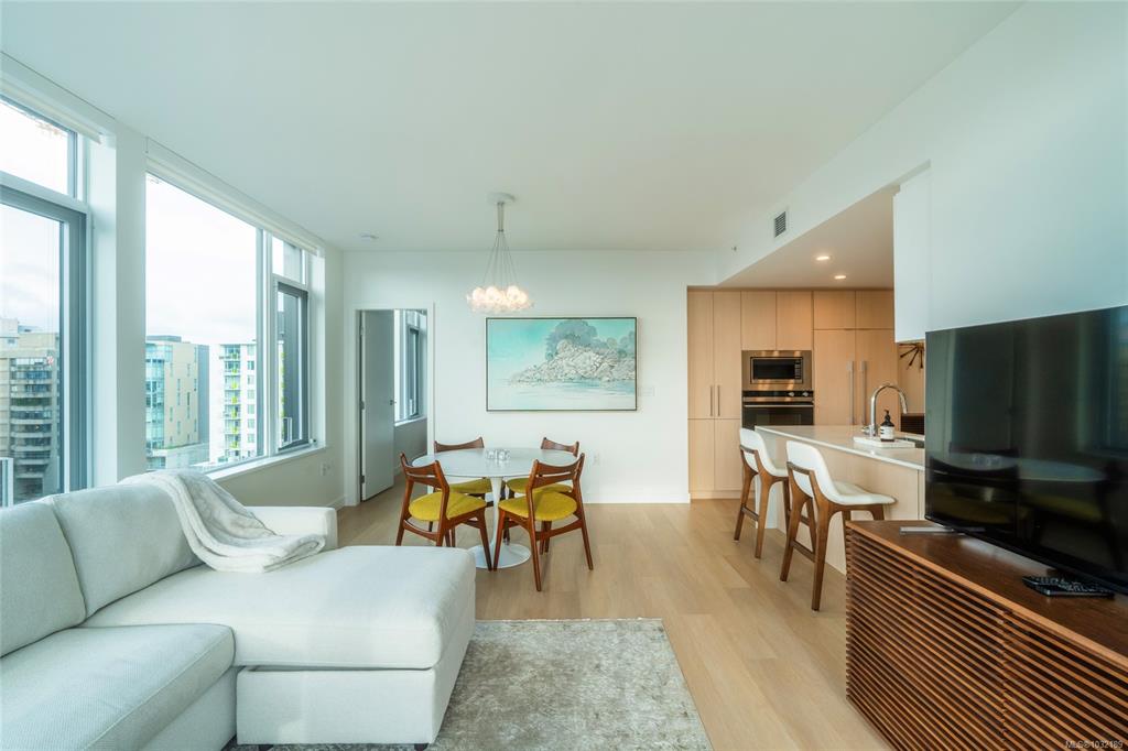 Fifth View of 1100 Yates St, Nest, Victoria, BC, V8V 3M8