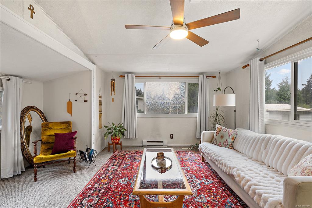 2587 Selwyn Rd, 1032205, BC,