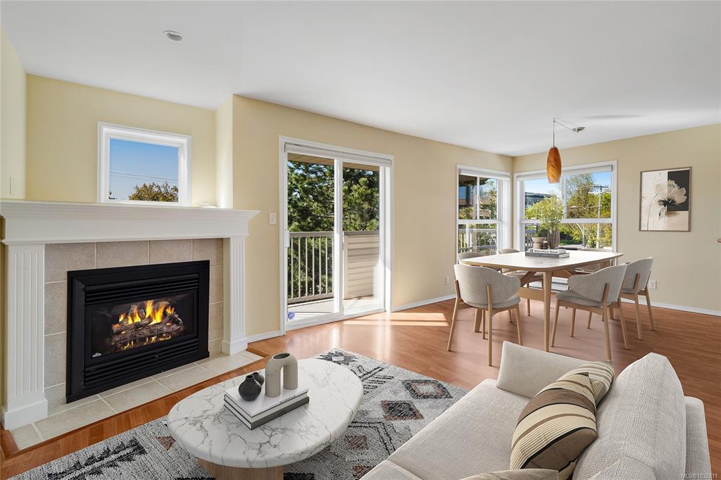 Third View of 445 Cook St, Sterling Park, Victoria, BC, V8V 3Y2