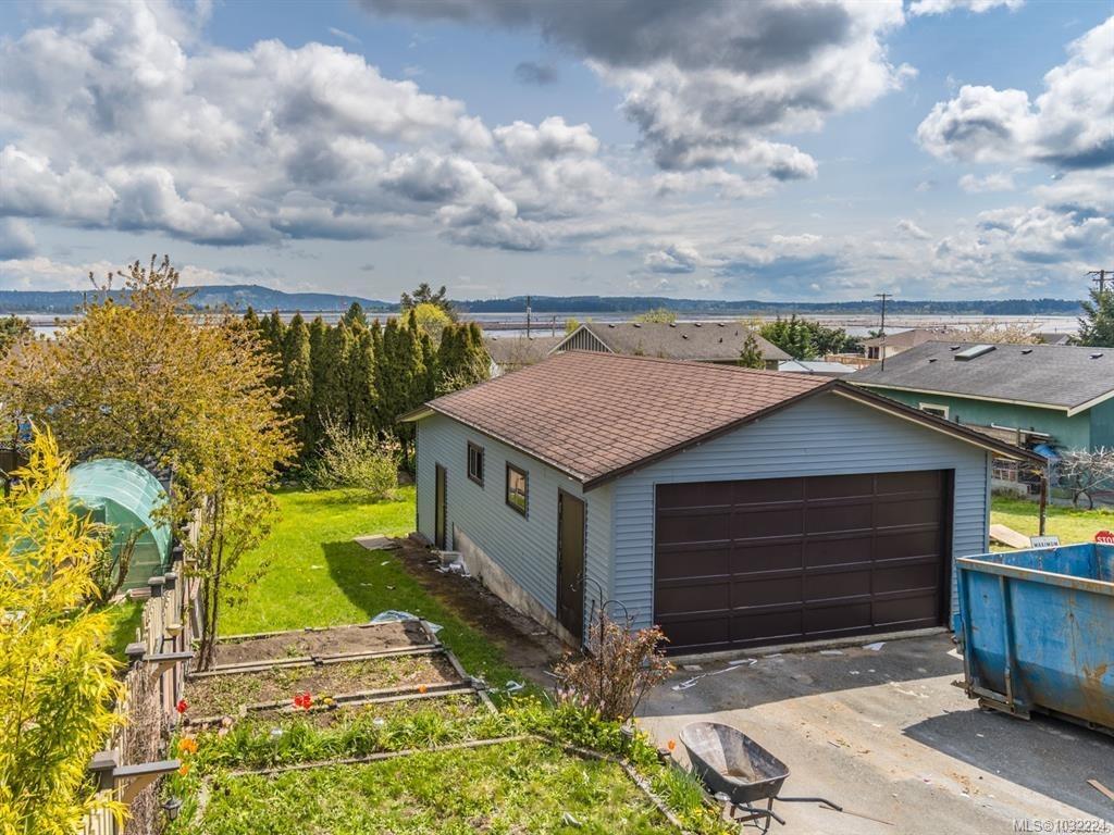 Fourth View of 18 Gillespie St S, Nanaimo, BC, V9R 4Y3