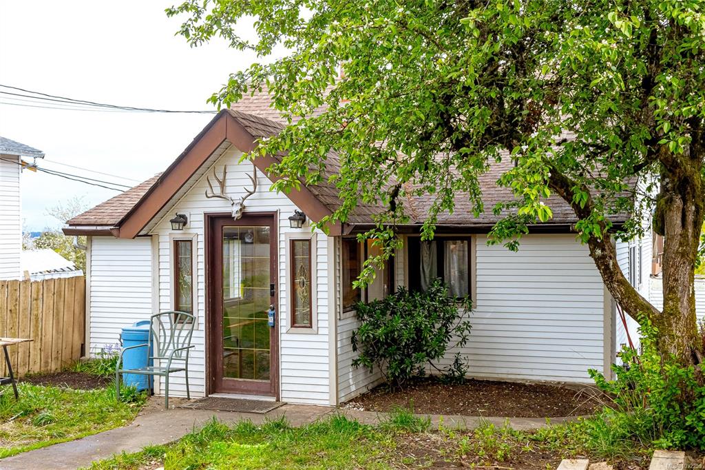 451 Irwin St, 1032250, BC,