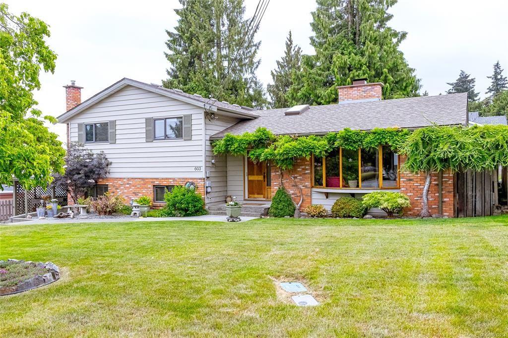 603 Dunsmuir Cres, 1032254, BC,